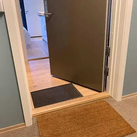 1 Bedroom Nb!! Small